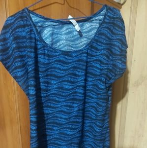 Blue shirt, Large
